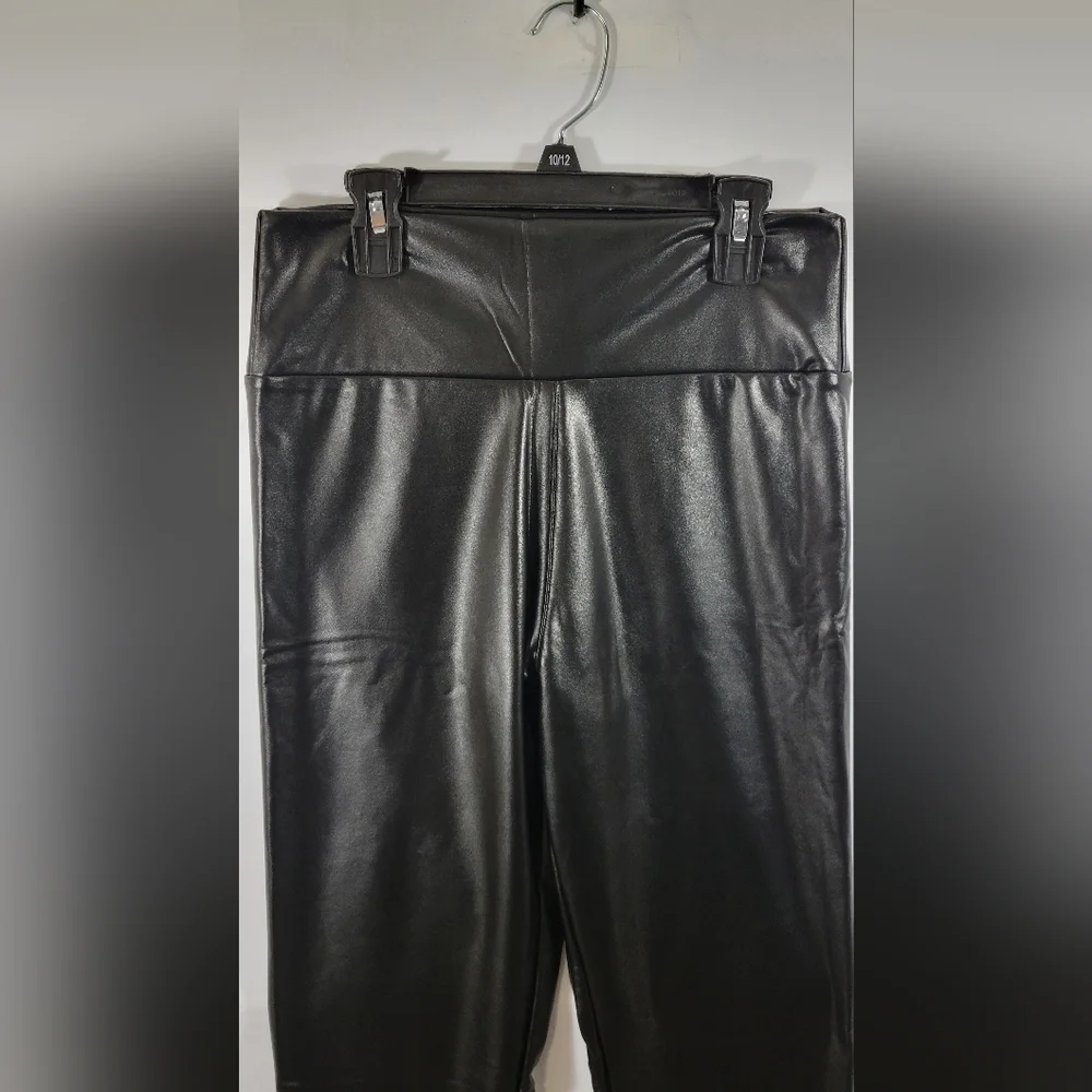Women'sJimilaka Black Small Faux Leather Pants - Picture 2 of 6
